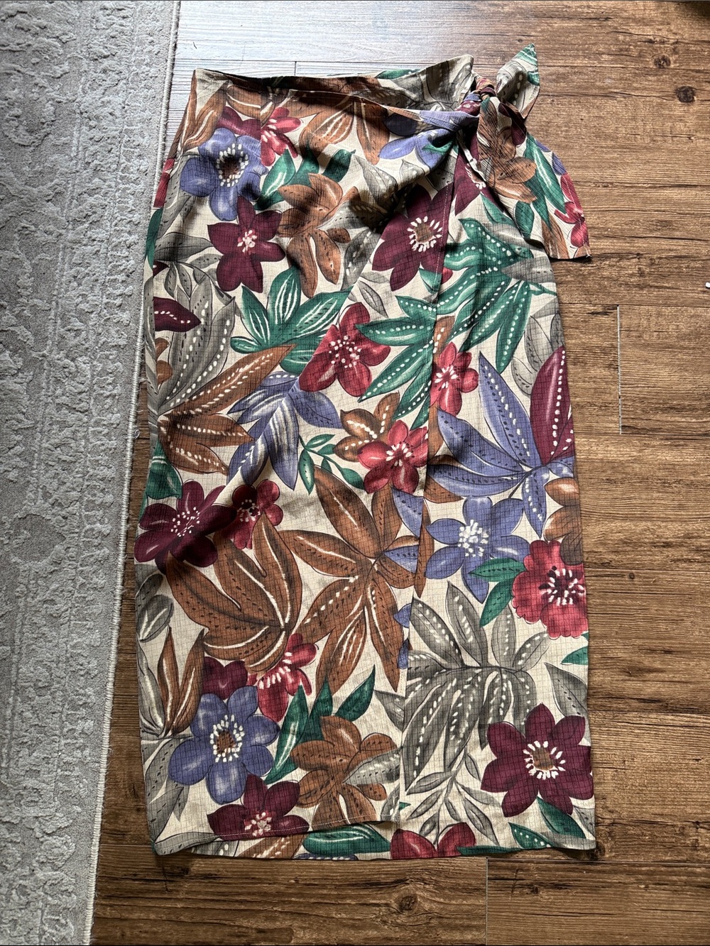 Vintage Jones New York Silk Floral Muted Colorful Midi Skirt